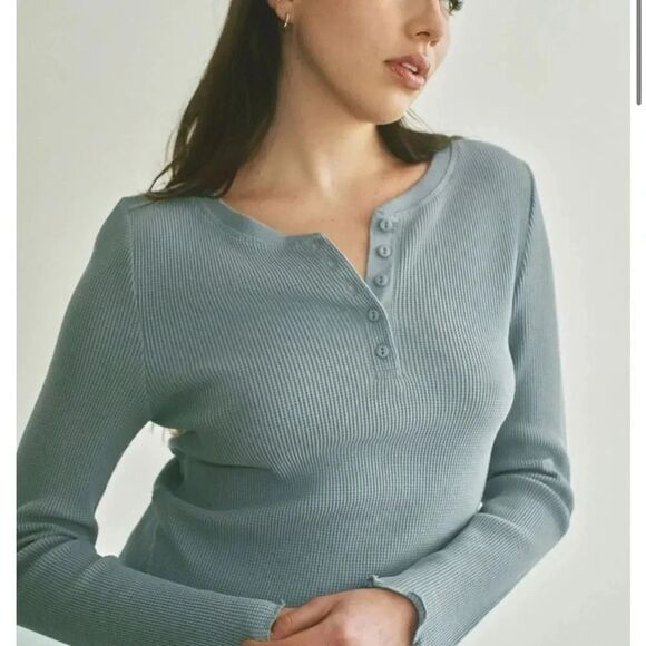 Kasics the  waffle henley size medium large - Picture 3 of 10